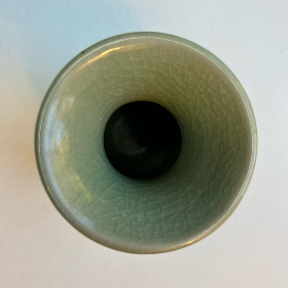 Vintage celadon small vase hand made in Thailand crackle glaze - Picture 4 of 5